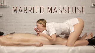 Married Masseuse Loves to Suck Her Customers' Dicks - He Came Twice!