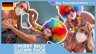 CREEP CLOWN DIPPED THIS SLUT ： MIA BLOW （德语） - SEX-FREUNDSCHAFTEN