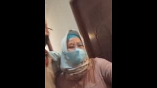 "PEMBUAHAN DI AWAL RAMADHAN" _ Fuckin' indonesian hijab bbw milf housewife landlord broker mediator