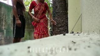 Village Living Lonly Bhabi In Outdoor（官方视频由 villagesex91）