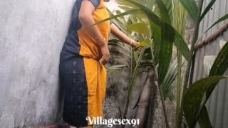 妈妈在户外做爱（villagesex91的官方视频）