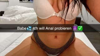 Freund betrügt seine Freundin auf Snapchat mit Ihrer besten Freundin und creampied Sie in den Arsch