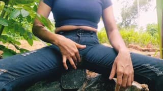 Srilankan Girl Public Outdoor Pussy Materbating And Pissing