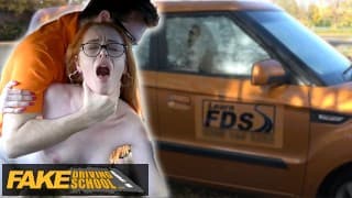 Fake Driving School - 英国姜发宝贝 Ella Hughes 在驾驶过程中得到了她完美的阴户性交 l