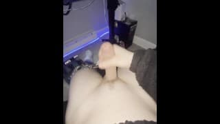在不和谐中，当我边缘我的青少年鸡巴时打电话