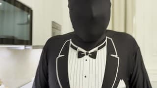 世界上第一个奇妙的人文主义人工智能管家，服务和......自。。射精？？