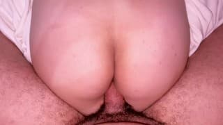 جا عندي صاحب صاحبتي لدار من شحال وهوا مزعوط فيا arabe sex